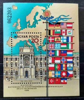 MAĎARSKO ** aršík Bl187A, KSZE, Europa r. 1986
