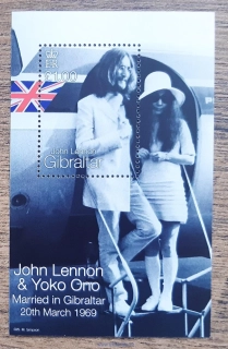 GIBRALTAR ** aršík Bl 37, 30. výr. svatby Johna Lennona, r. 1999